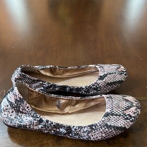 BCBG generation shoes